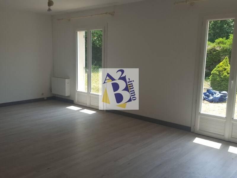 Maison à louer, 97m², PUYMOYEN