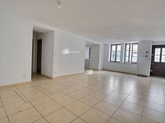 Appartement à louer 646 € 4 pièces 2 chambres 86,1 m² RDC/1 Ambronay 01500