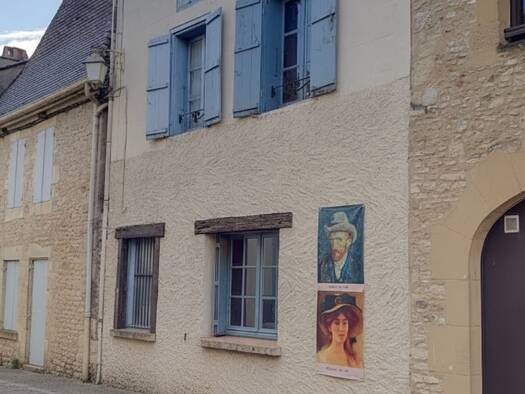 Maison à vendre 35 000 € 8 pièces 4 chambres 170 m² 133 m² de terrain Villefranche-du-Périgord 24550