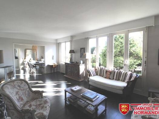 Maison à vendre 295 000 € 7 pièces 6 chambres 185 m² 579 m² de terrain Pont de l'Arche 27340