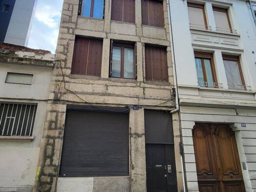 Immeuble à vendre 168 000 € 93 m² Saint-Étienne 42000