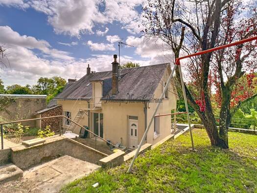 Maison à vendre 123 000 € 4 pièces 2 chambres 71 m² 815 m² de terrain Loir en Vallée 72340
