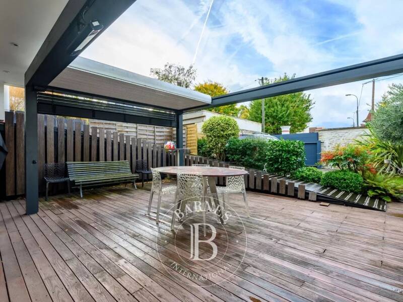 Maison à vendre, 235m², SAINT MAUR DES FOSSES