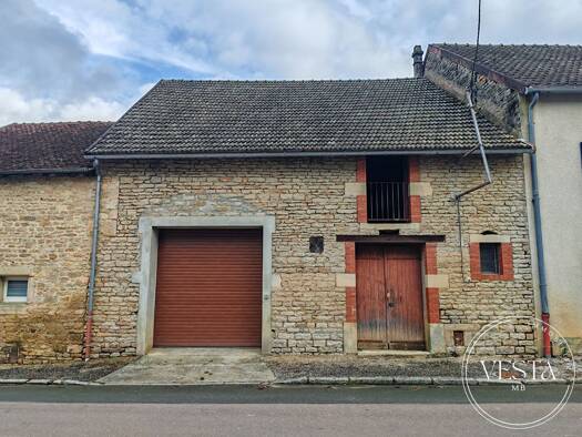 Maison à vendre 49 000 € 4 pièces 3 chambres 140 m² Blaisy Bas 21540