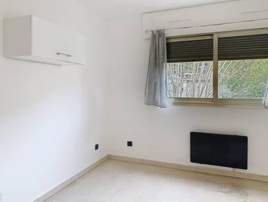 Appartement à louer 403 € 1 pièce 16 m² Étage 2/3 Les Colles-Camp Lauvas-Font de l'Orme Mougins 06250