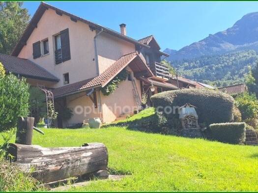 Maison à vendre 620 000 € 4 pièces 3 chambres 140 m² 3 000 m² de terrain Revel 38420