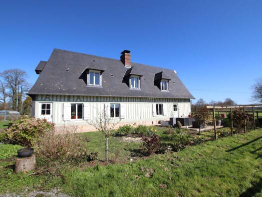 Maison à vendre 394 000 € 6 pièces 3 chambres 150 m² Fontaine-le-Dun 76740