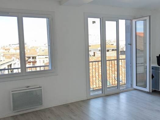 Appartement à vendre 126 000 € 1 pièce 22 m² Étage 4/5 Toulouse 31000