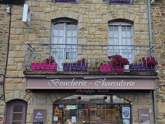 Local commercial à vendre 349 030 € 212 m² de surface de vente Lamballe-Armor 22400