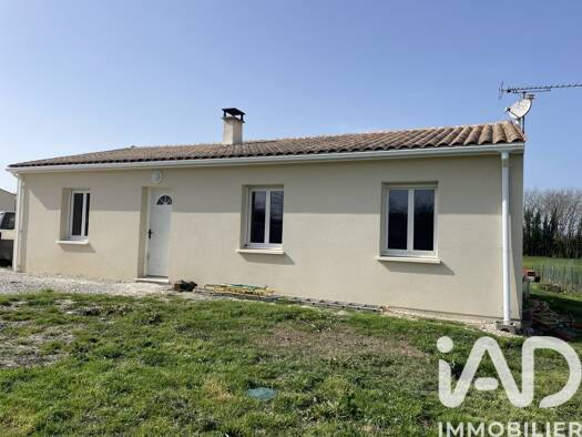 Maison à vendre 159 000 € 5 pièces 3 chambres 87,5 m² 1 054 m² de terrain Germignac 17520