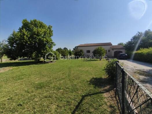 Maison à vendre 385 000 € 6 pièces 3 chambres 165 m² Sainte-Tulle 04220