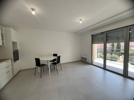 Appartement à louer 1 108 € 2 pièces 1 chambre 43,46 m² Étage 2/4 Pont de l'Arc Aix-en-Provence 13090