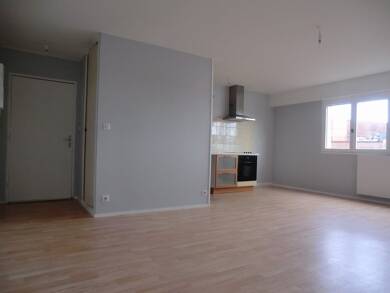 Appartement à louer 685 € 3 pièces 2 chambres 61 m² Étage 5/7 Limoges 87000