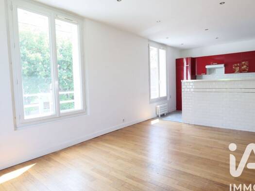Appartement à vendre 185 000 € 3 pièces 2 chambres 50 m² Étage 1/2 Centre Ville Juvisy-sur-Orge 91260
