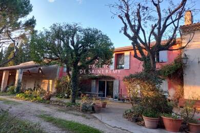 Ferme à vendre 1 970 000 € 10 pièces 7 chambres 800 m² 64 513 m² de terrain Graveson 13690