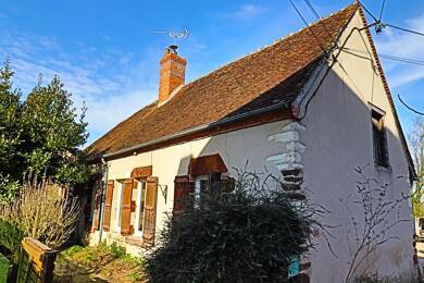 Maison à vendre 53 000 € 3 pièces 2 chambres 70 m² 240 m² de terrain Sury-Ès-Bois 18260