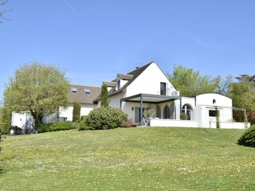 Maison à vendre 1 285 000 € 5 pièces 4 chambres 260 m² 3 700 m² de terrain Givry 71640