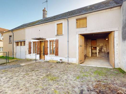 Maison à vendre 91 800 € 2 pièces 1 chambre 42 m² 1 123 m² de terrain Asnières Bourges 18000