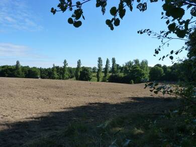 Terrain constructible à vendre 63 000 € 500 m² de terrain Sauveterre-de-Guyenne 33540