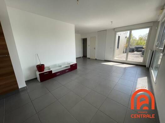 Appartement à louer 1 695 € 4 pièces 3 chambres 82 m² Étage 5/5 Monplaisir Lyon 8ème arrondissement 69008