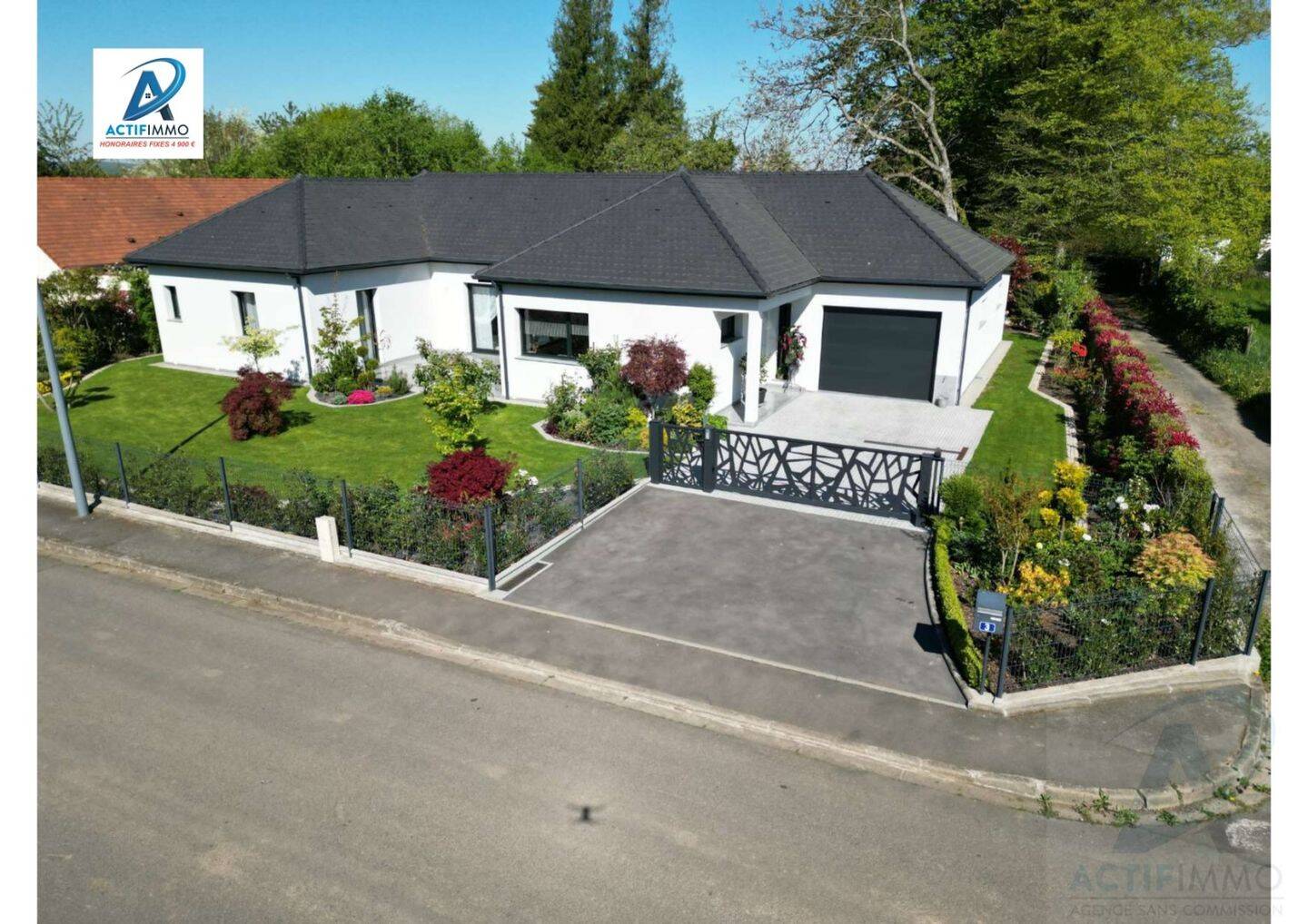 Maison à vendre, 217m², SAINT GEORGES DES GROSEILLERS