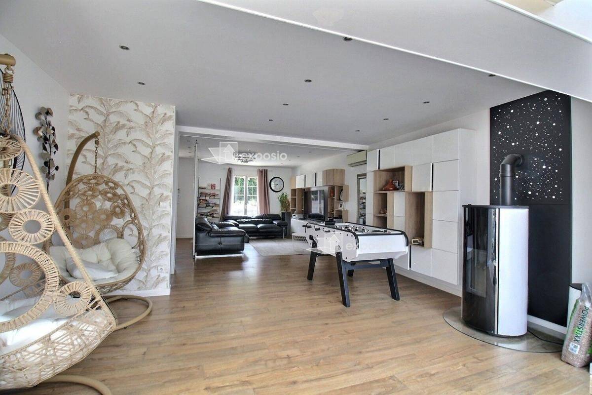 Maison à vendre, 191m², CORBEIL ESSONNES