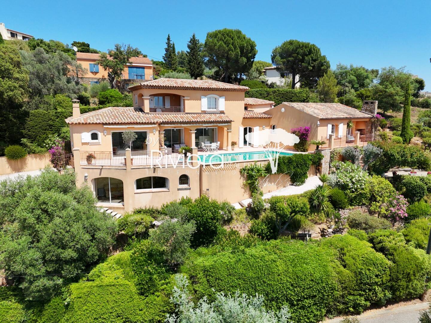 Maison à vendre, 260m², LA CROIX VALMER