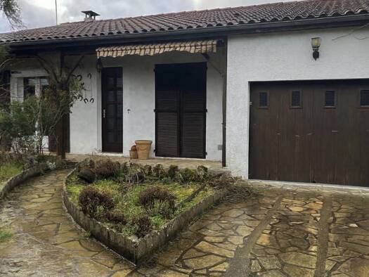 Maison à vendre 220 375 € 4 pièces 2 chambres 90 m² 456 m² de terrain Médis 17600