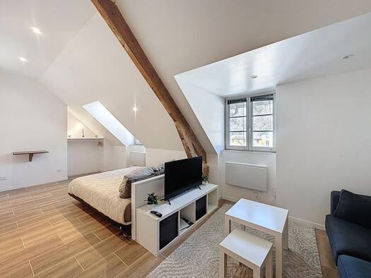 Appartement à louer 600 € 1 pièce 30,1 m² 4ème étage Ouest Thermal Châtel-Guyon 63140