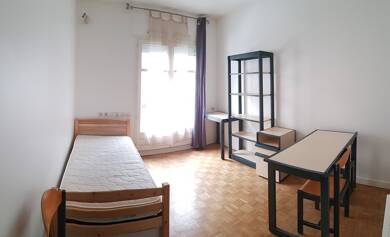 Appartement à louer 570 € 1 pièce 19 m² 7 étages La Guillotière Sud Lyon 7ème 69007