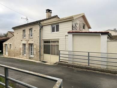 Maison à vendre 135 000 € 4 pièces 2 chambres 73 m² 319 m² de terrain Frontenay Rohan Rohan 79270