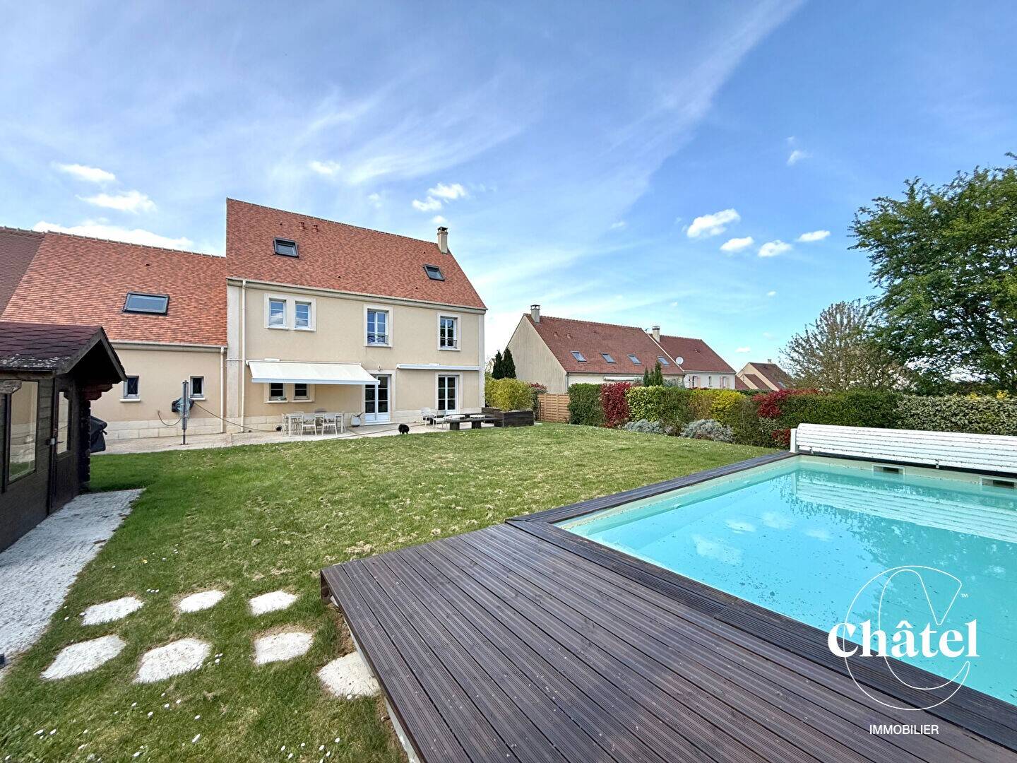 Maison à vendre, 242m², LA CHAPELLE EN SERVAL