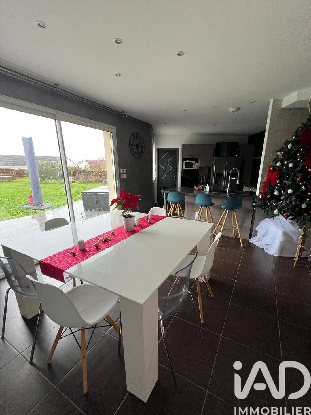 Maison à vendre, 144m², LA CHAPELLE SAINT URSIN