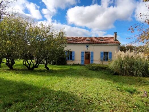 Maison à vendre 148 000 € 8 pièces 5 chambres 140 m² 6 044 m² de terrain La Villedieu 17470