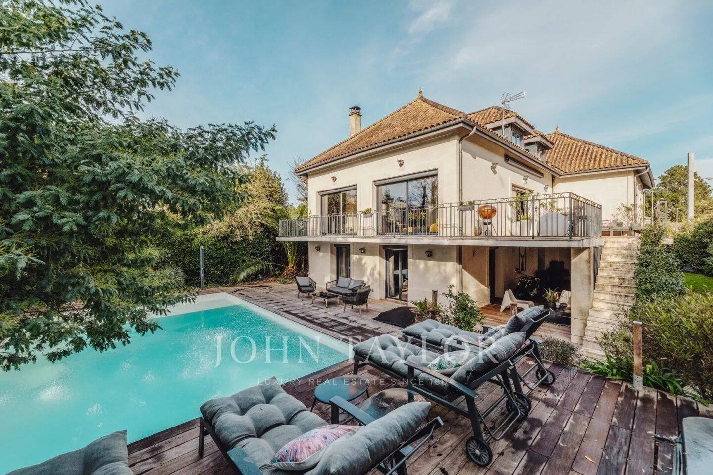 Maison à vendre, 400m², MERIGNAC