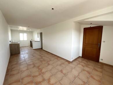 Appartement à vendre 262 500 € 4 pièces 3 chambres 73 m² 1er étage St Maximin la Ste Baume 83470