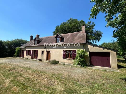 Maison à vendre 183 500 € 6 pièces 4 chambres 161 m² 2 315 m² de terrain Cogners 72310