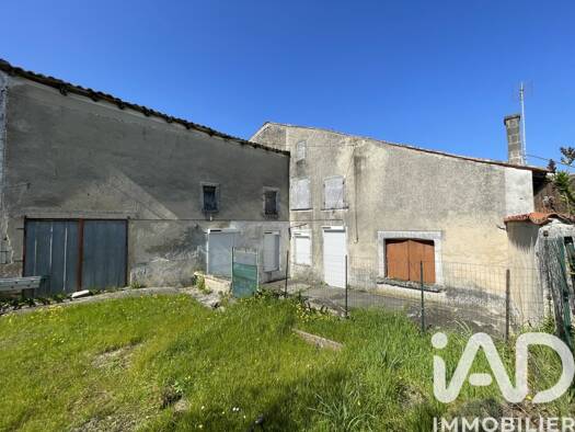 Maison à vendre 87 000 € 5 pièces 3 chambres 140 m² 640 m² de terrain Archiac 17520
