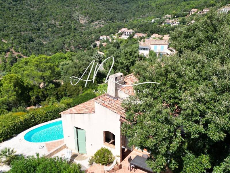 Maison à vendre, 133m², RAYOL CANADEL SUR MER
