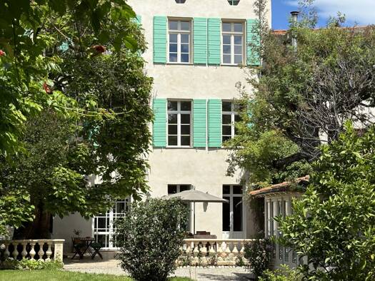 Demeure à vendre 1 365 000 € 12 pièces 8 chambres 483 m² 1 373 m² de terrain Ouest Prades 66500