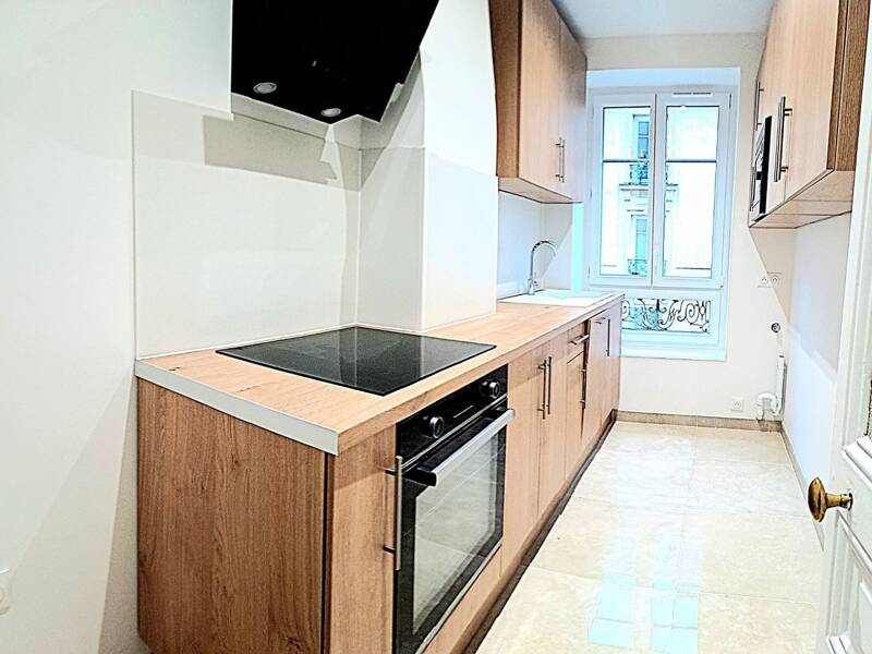 Maison à louer, 74m², PARIS 18E