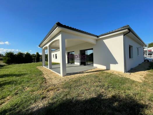 Villa à vendre 371 000 € 5 pièces 4 chambres 160 m² 1 130 m² de terrain Montauban 82000