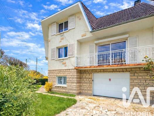 Maison à vendre 439 900 € 8 pièces 5 chambres 184 m² 360 m² de terrain Armée Leclerc-Jean Allemane Savigny-sur-Orge 91600