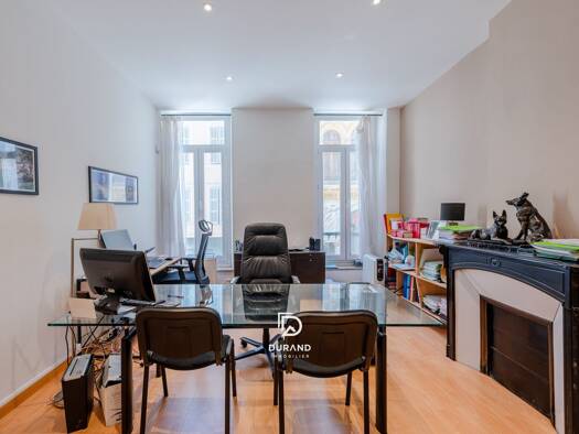 Espace bureau à vendre 340 000 € 99 m² de bureaux Préfecture Marseille 6ème arrondissement 13006