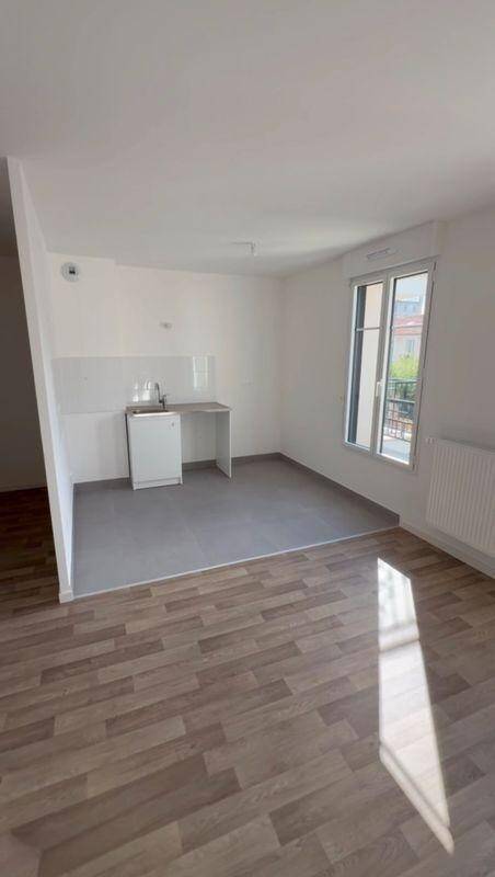 Maison à louer, 28m², SAINT MAUR DES FOSSES