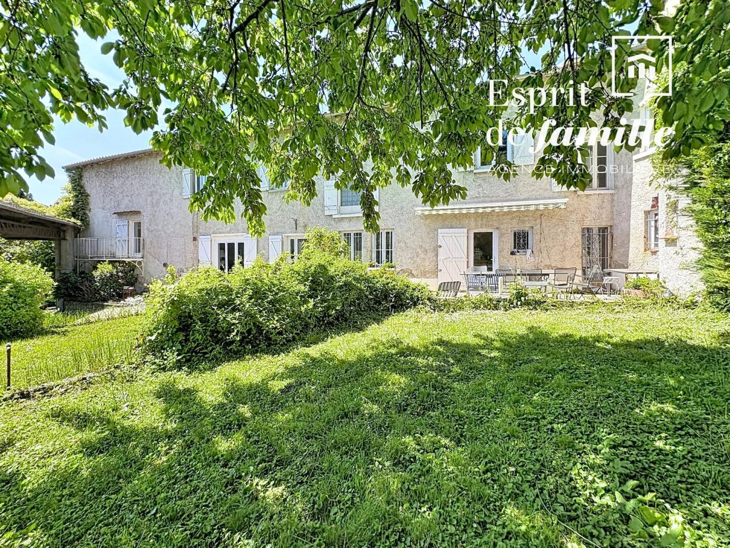 Maison à vendre, 260m², FONTAINES SAINT MARTIN
