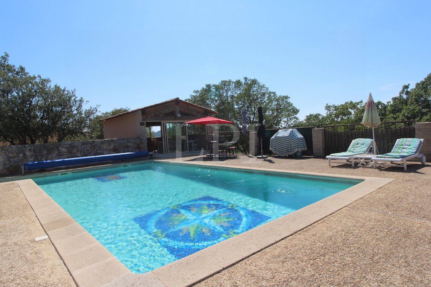 Maison à vendre, 177m², SAINT SATURNIN LES APT