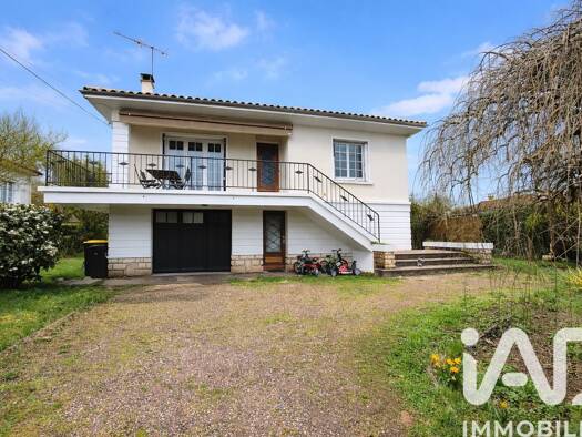 Maison à vendre 229 000 € 6 pièces 4 chambres 164 m² 900 m² de terrain Pineuilh 33220