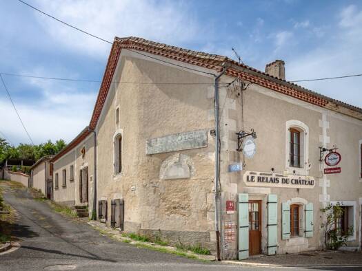 Maison à vendre 230 000 € 12 pièces 4 chambres 418 m² Grignols 24110