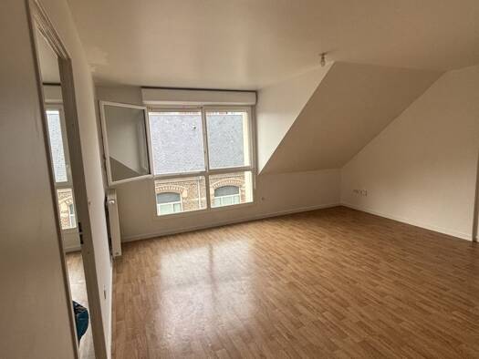 Appartement à vendre 122 000 € 2 pièces 1 chambre 38,4 m² Étage 2/2 Saint Maurice Amiens 80000